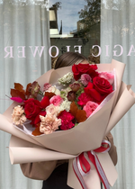 Load image into Gallery viewer, Bouquet "Love and the City"