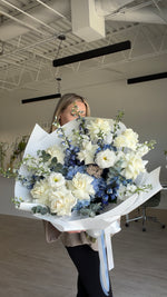 Load image into Gallery viewer, Bouquet “London”