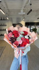 Load image into Gallery viewer, Bouquet "Love and the City"