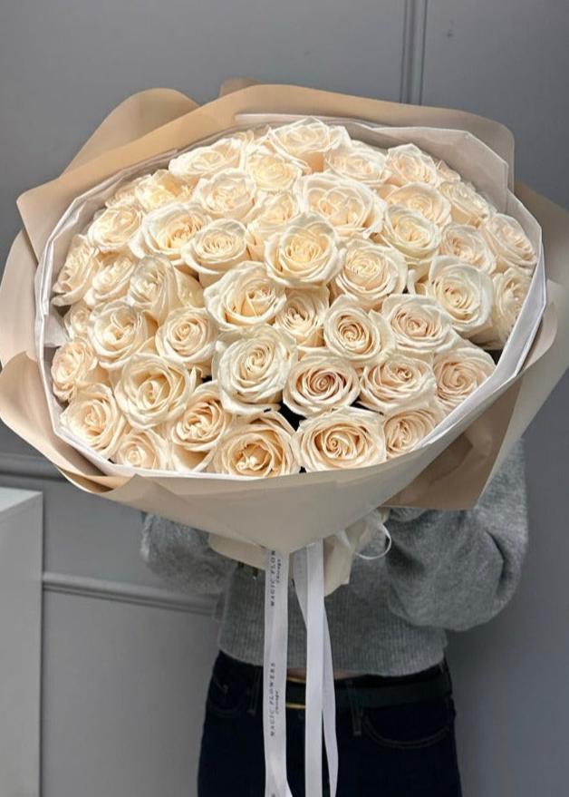 Bouquet of White Roses 50/75 Stems