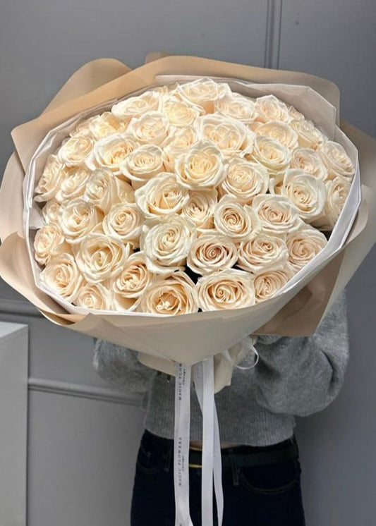 Bouquet of White Roses 50/75 Stems