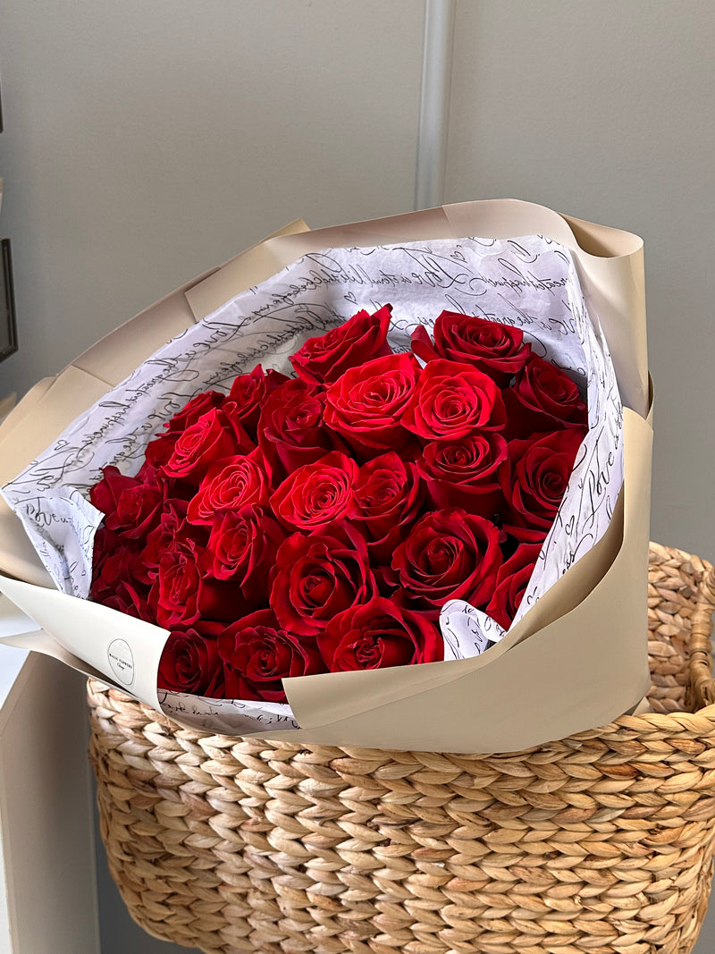 Bouquet of Red Roses – Magic Flowers Chicago