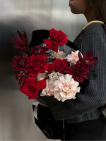 Load image into Gallery viewer, Bouquet “Cherry Red”