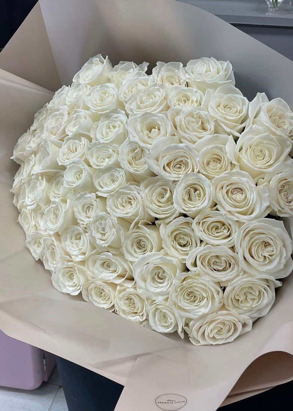 Bouquet of White Roses 50/75 Stems