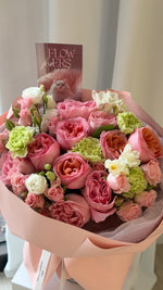 Load image into Gallery viewer, Bouquet “Blush Kiss”