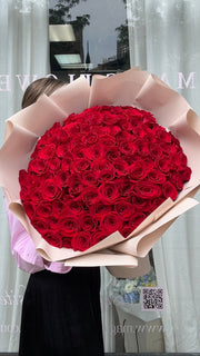 100 Long Stem Red Roses