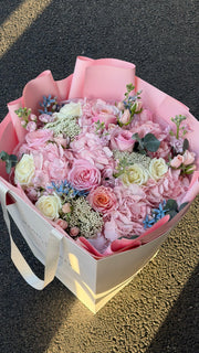 Bouquet “Bloom Theory”
